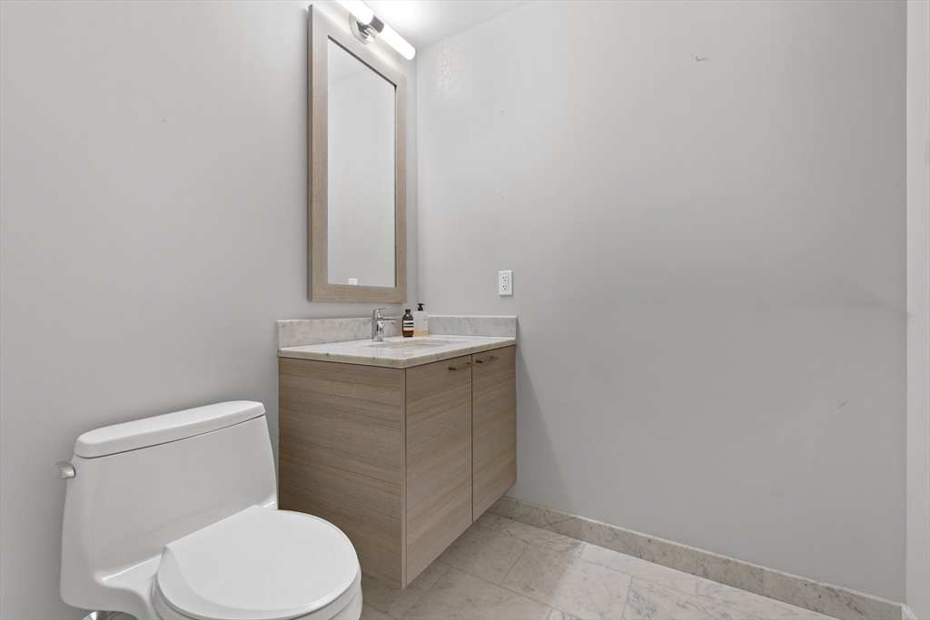 2 bed, 2 bath apartment for rent at 1 Franklin St Unit 1807, Midtown — photo 17 of 36