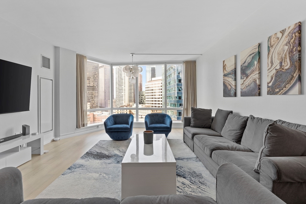 2 bed, 2 bath apartment for rent at 1 Franklin St Unit 1807, Midtown — photo 2 of 36