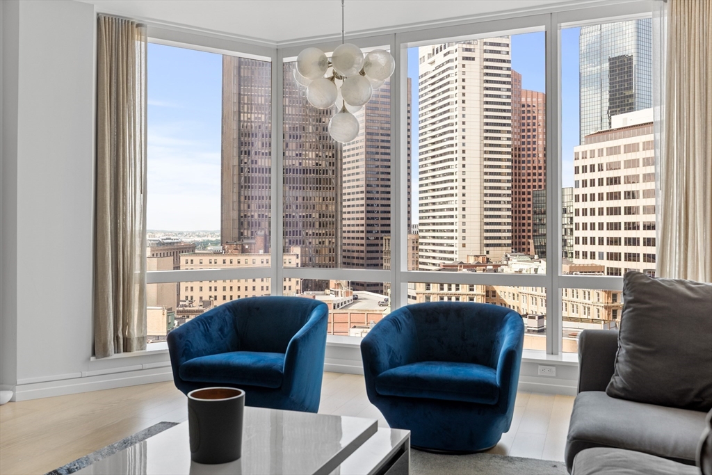 2 bed, 2 bath apartment for rent at 1 Franklin St Unit 1807, Midtown — photo 3 of 36