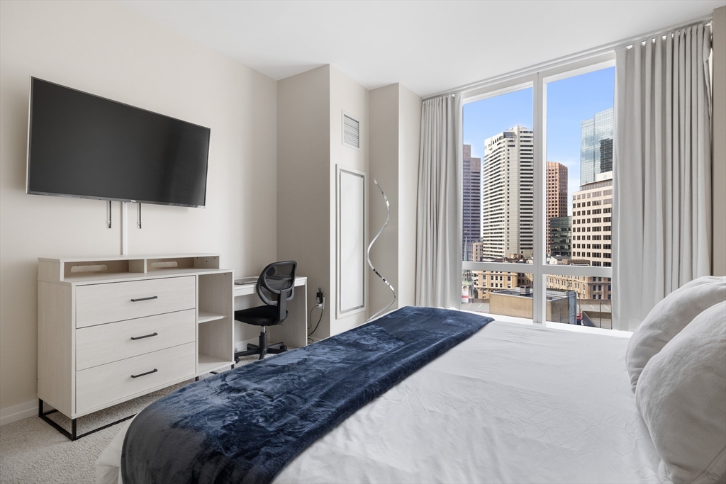 2 bed, 2 bath apartment for rent at 1 Franklin St Unit 1807, Midtown — photo 11 of 36