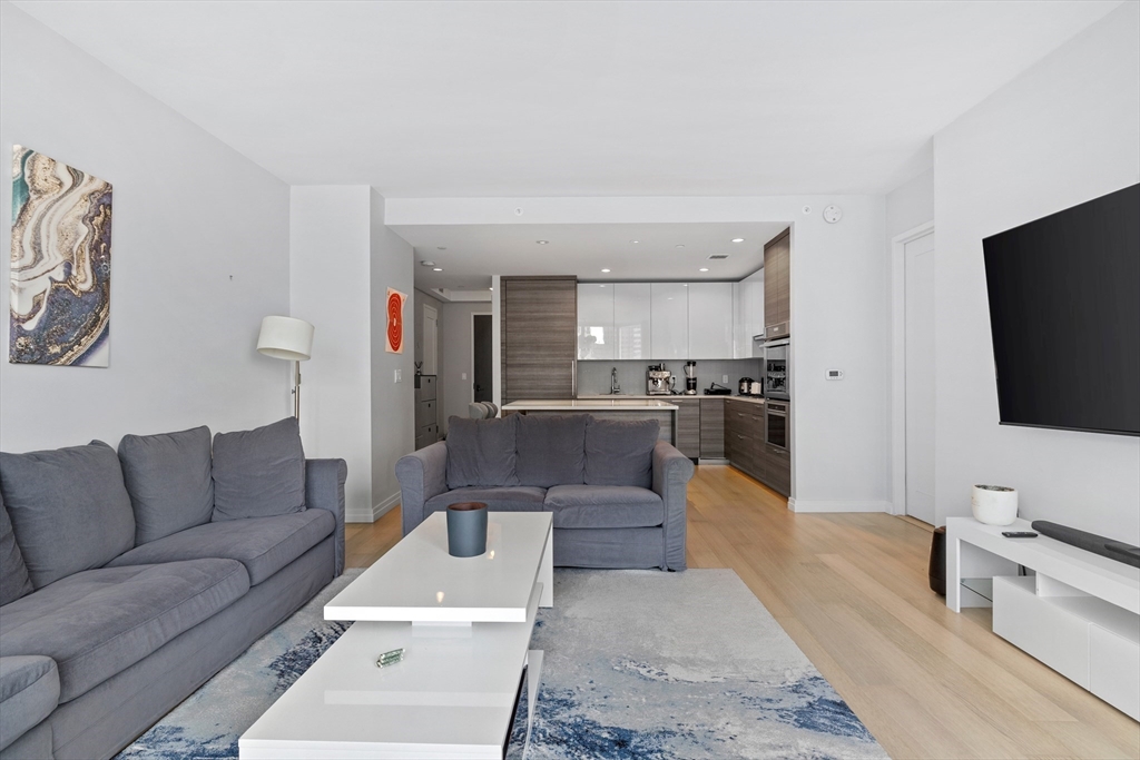 2 bed, 2 bath apartment for rent at 1 Franklin St Unit 1807, Midtown — photo 7 of 36