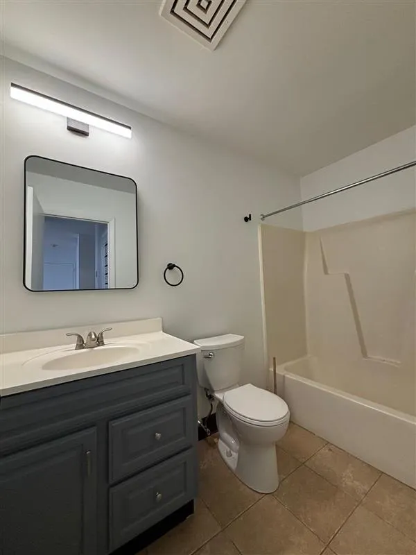 1 bed, 1 bath apartment for rent at 1 Franklin St Unit 206, East Somerville — photo 3 of 13