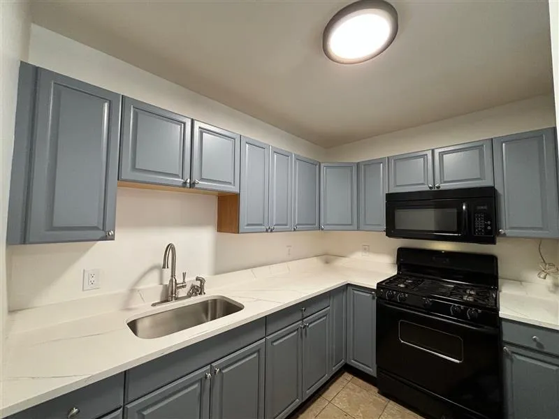 1 bed, 1 bath apartment for rent at 1 Franklin St Unit 206, East Somerville — photo 1 of 13
