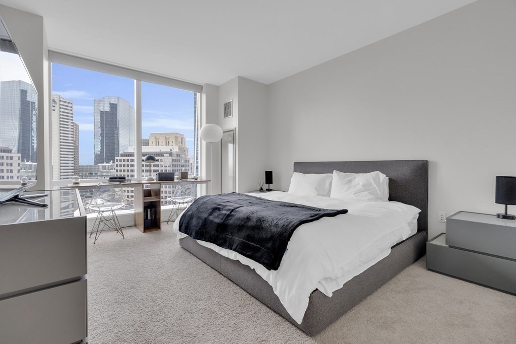 2 bed, 2 bath apartment for rent at 1 Franklin St Unit 2304, Boston Downtown — photo 8 of 16