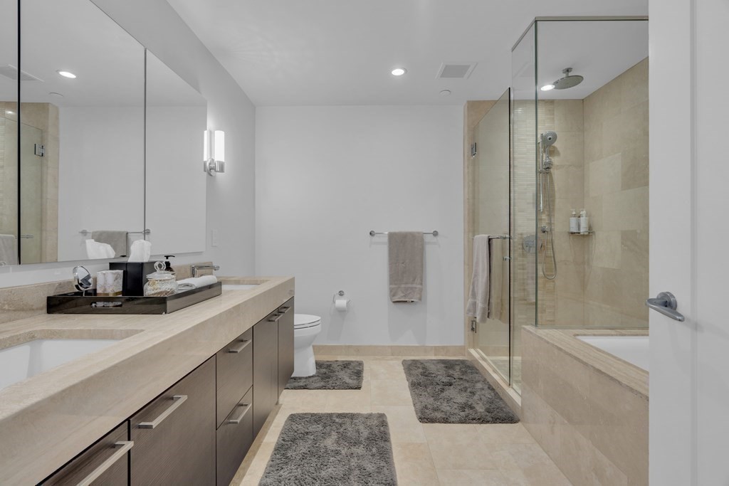 2 bed, 2 bath apartment for rent at 1 Franklin St Unit 2304, Boston Downtown — photo 9 of 16