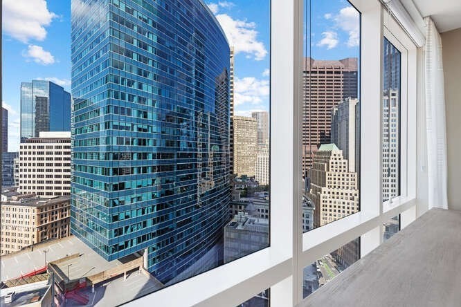 2 bed, 2 bath apartment for rent at 1 Franklin St Unit 2307, Midtown — photo 12 of 27