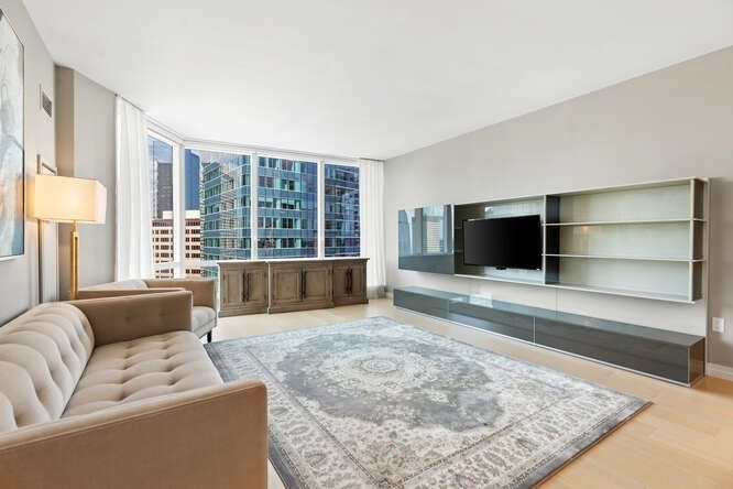 2 bed, 2 bath apartment for rent at 1 Franklin St Unit 2307, Midtown — photo 7 of 27
