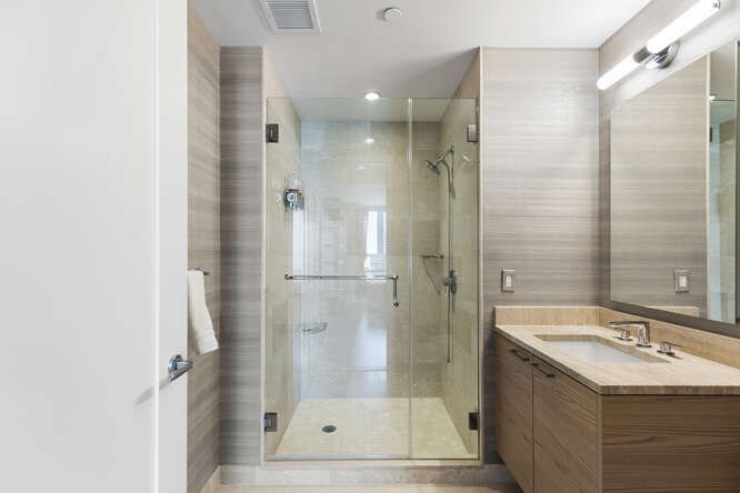 2 bed, 2 bath apartment for rent at 1 Franklin St Unit 2307, Midtown — photo 14 of 27