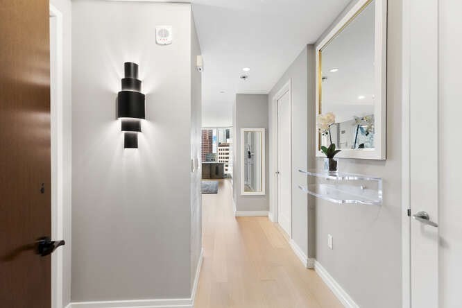 2 bed, 2 bath apartment for rent at 1 Franklin St Unit 2307, Midtown — photo 6 of 27