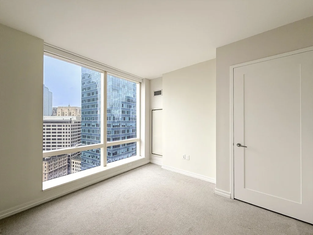 2 bed, 2 bath apartment for rent at 1 Franklin St Unit 2605, Midtown — photo 12 of 32