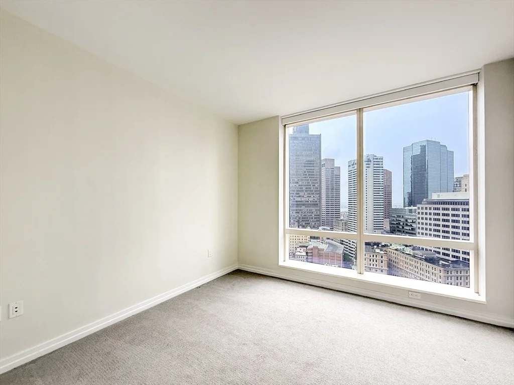 2 bed, 2 bath apartment for rent at 1 Franklin St Unit 2605, Midtown — photo 11 of 32