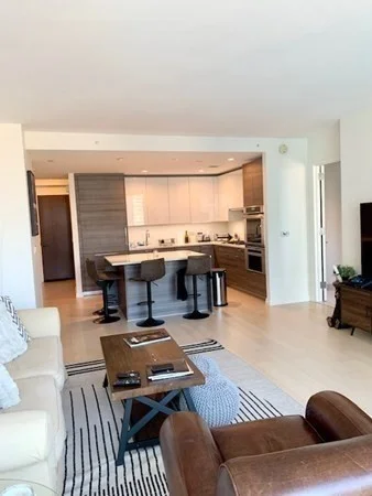 2 bed, 2 bath apartment for rent at 1 Franklin St Unit 2807, Boston Downtown — photo 3 of 21
