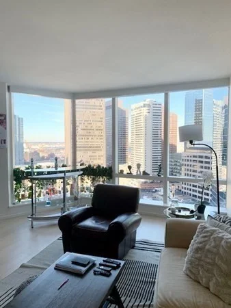2 bed, 2 bath apartment for rent at 1 Franklin St Unit 2807, Boston Downtown — photo 4 of 21