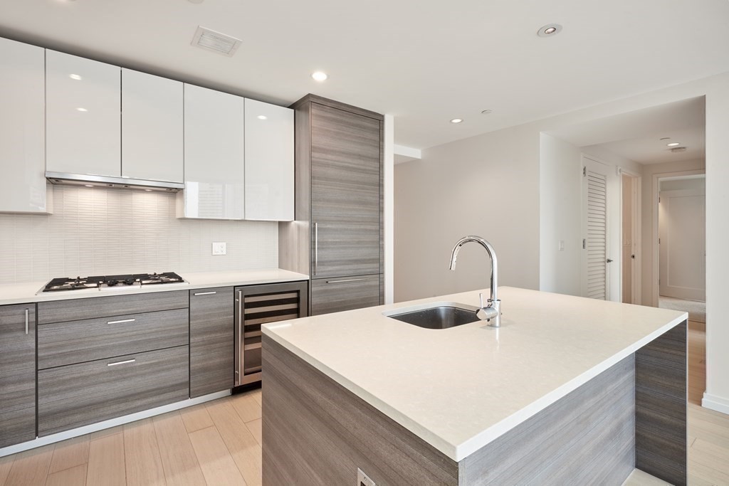 2 bed, 2 bath apartment for rent at 1 Franklin St Unit 2905, Boston Downtown — photo 9 of 25