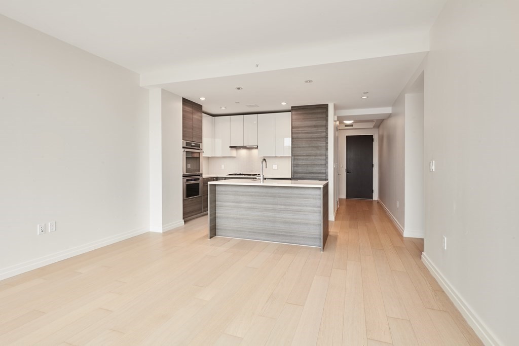 2 bed, 2 bath apartment for rent at 1 Franklin St Unit 2905, Boston Downtown — photo 8 of 25