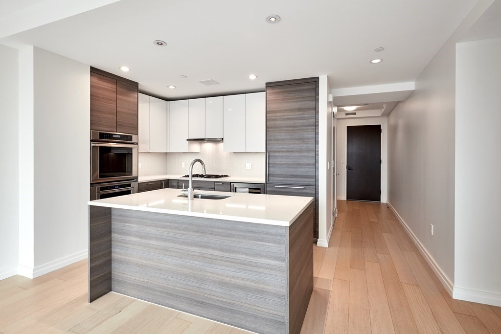 2 bed, 2 bath apartment for rent at 1 Franklin St Unit 2905, Boston Downtown — photo 4 of 25