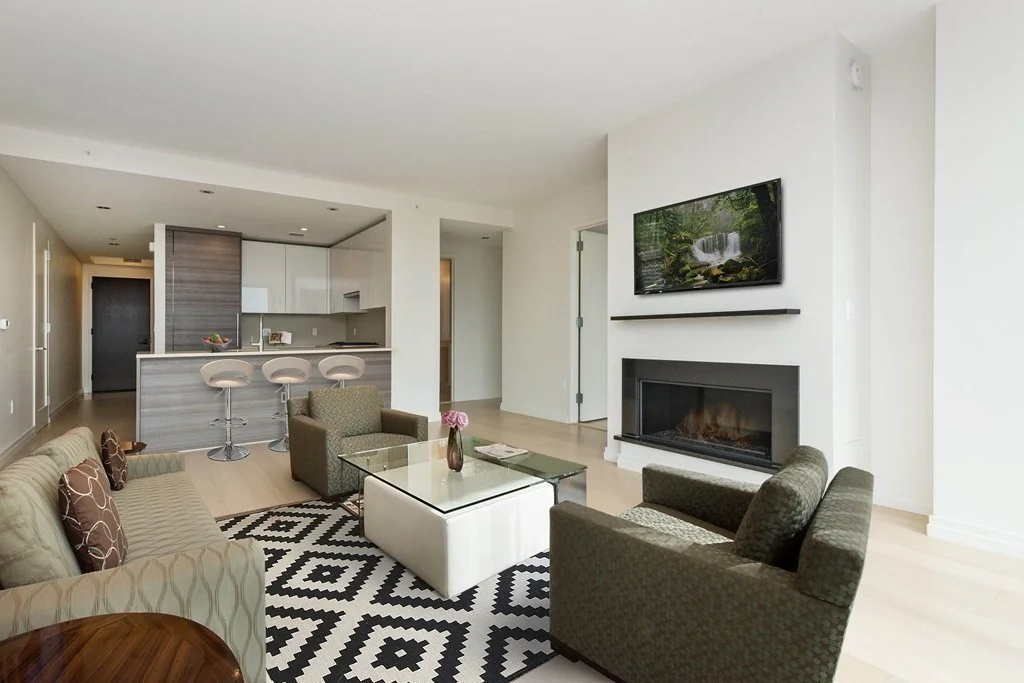 2 bed, 2 bath apartment for rent at 1 Franklin St Unit 3010, Midtown — photo 2 of 21