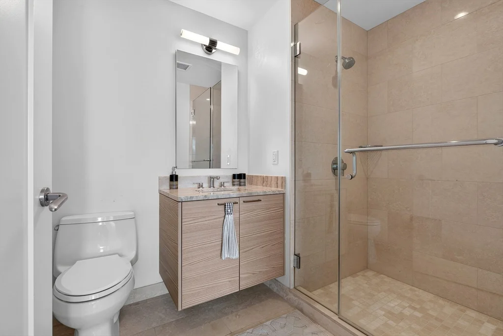 2 bed, 2 bath apartment for rent at 1 Franklin St Unit 3210, Boston Downtown — photo 16 of 33