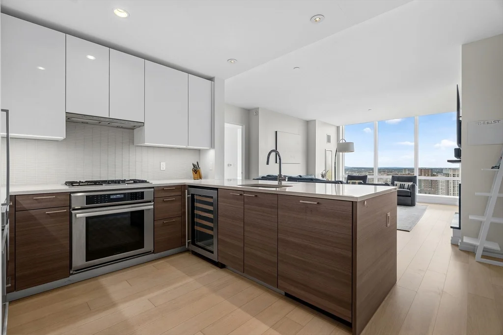2 bed, 2 bath apartment for rent at 1 Franklin St Unit 3210, Boston Downtown — photo 3 of 33