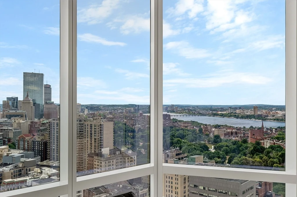 2 bed, 2 bath apartment for rent at 1 Franklin St Unit 3210, Boston Downtown — photo 20 of 33