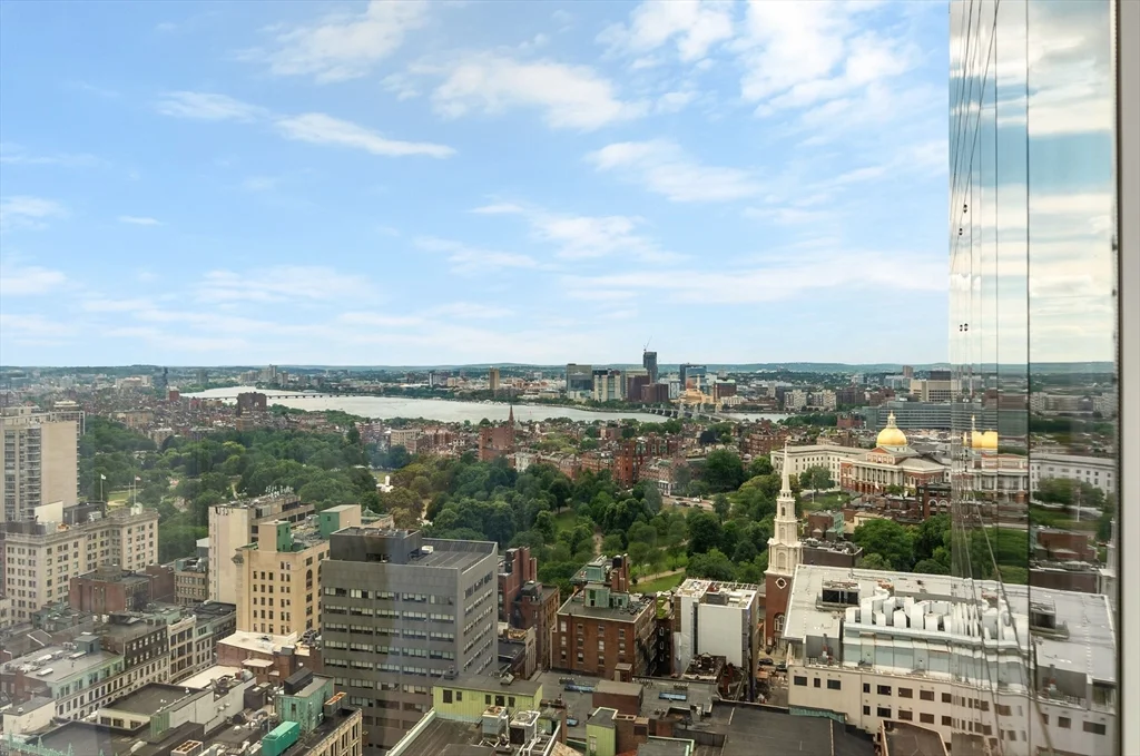 2 bed, 2 bath apartment for rent at 1 Franklin St Unit 3210, Boston Downtown — photo 22 of 33