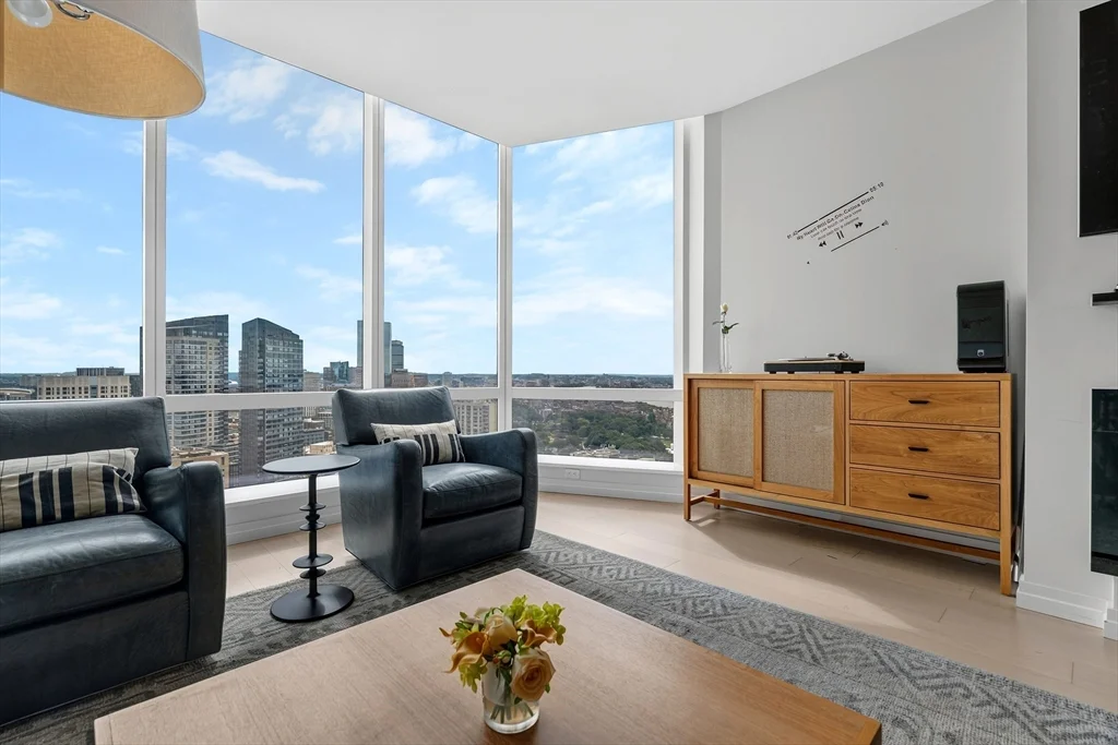 2 bed, 2 bath apartment for rent at 1 Franklin St Unit 3210, Boston Downtown — photo 8 of 33