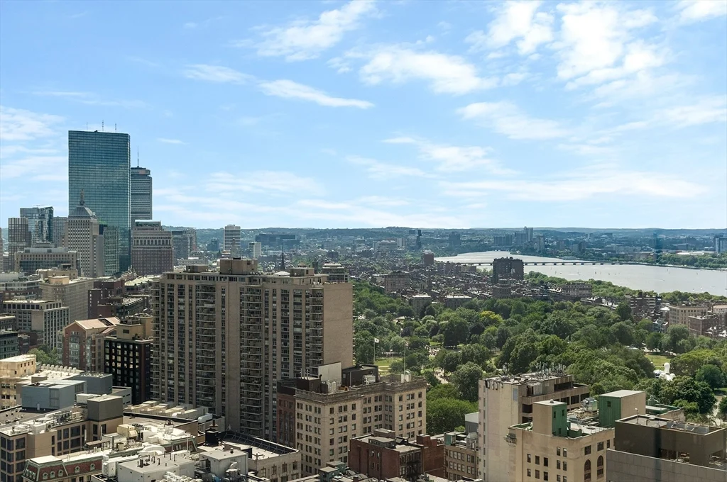 2 bed, 2 bath apartment for rent at 1 Franklin St Unit 3210, Boston Downtown — photo 17 of 33