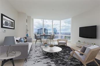 3 bed, 2 bath apartment for rent at 1 Franklin St Unit 3212, Midtown — photo 5 of 11