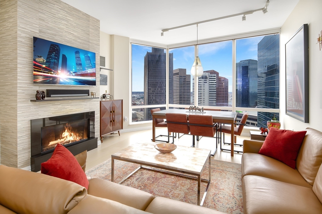 2 bed, 2 bath apartment for rent at 1 Franklin St Unit 3507, Midtown — photo 4 of 9