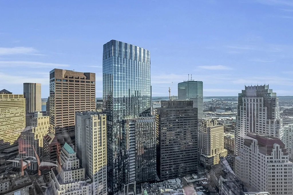 3 bed, 3 bath apartment for rent at 1 Franklin St Unit 4606, Boston Downtown — photo 36 of 38
