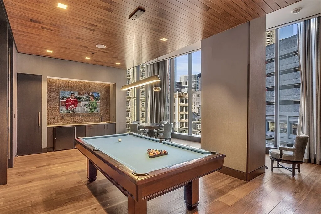 3 bed, 3 bath apartment for rent at 1 Franklin St Unit 4606, Boston Downtown — photo 28 of 38