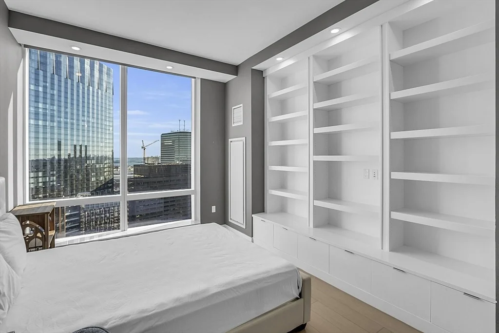 3 bed, 3 bath apartment for rent at 1 Franklin St Unit 4606, Boston Downtown — photo 20 of 38