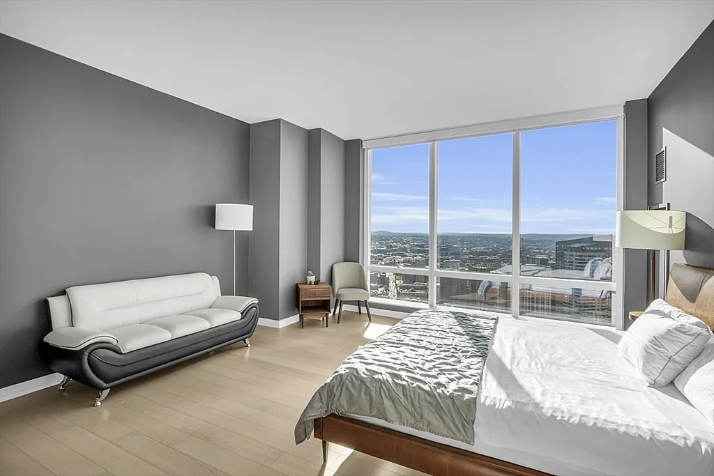 3 bed, 3 bath apartment for rent at 1 Franklin St Unit 4606, Boston Downtown — photo 17 of 38