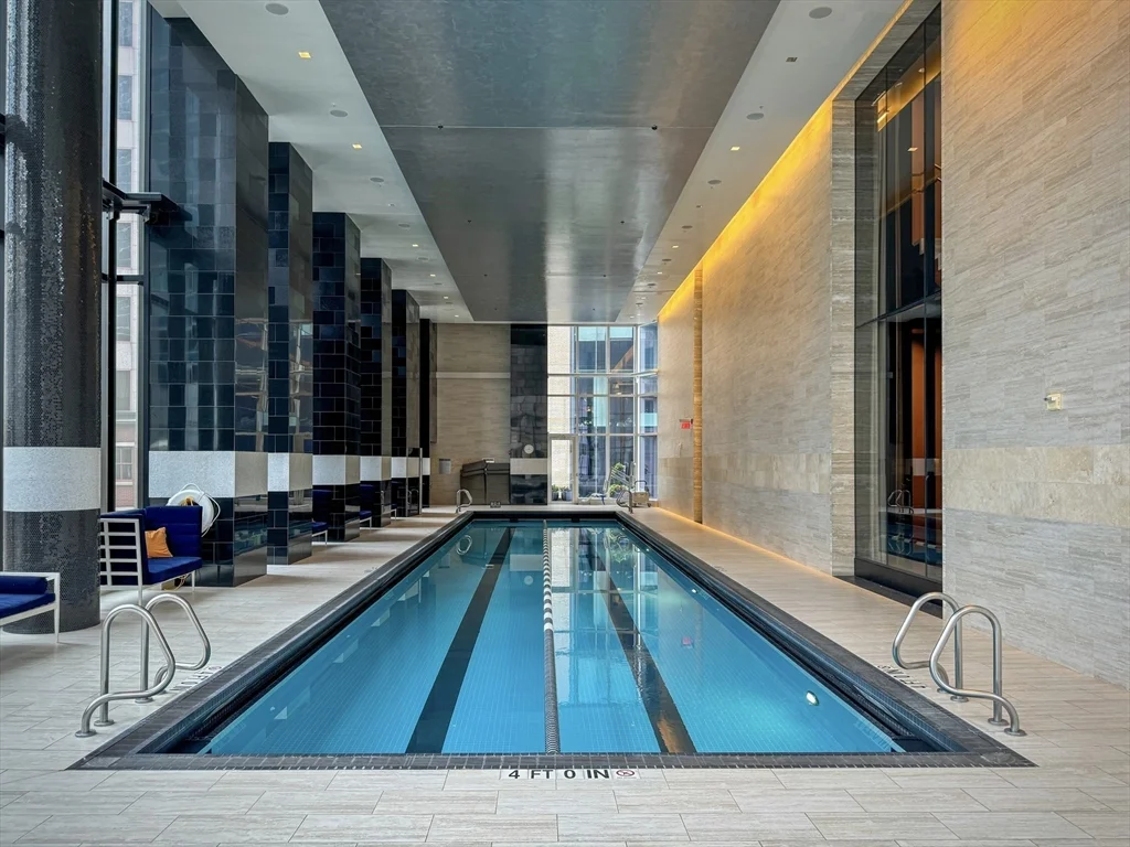 3 bed, 3 bath apartment for rent at 1 Franklin St Unit 5106, Midtown — photo 30 of 42