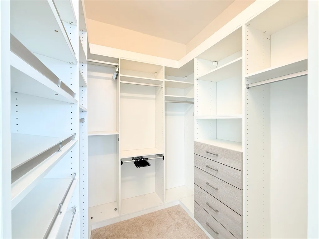 3 bed, 3 bath apartment for rent at 1 Franklin St Unit 5106, Midtown — photo 20 of 42