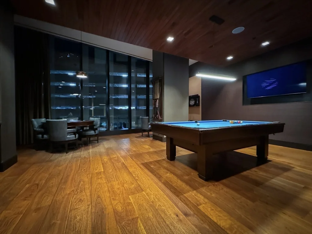 3 bed, 3 bath apartment for rent at 1 Franklin St Unit 5106, Midtown — photo 40 of 42
