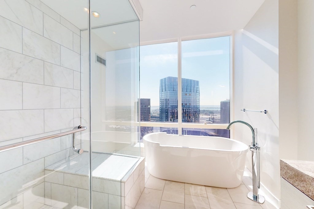 3 bed, 3.5 bath apartment for rent at 1 Franklin St Unit 5505, Boston Downtown — photo 14 of 40