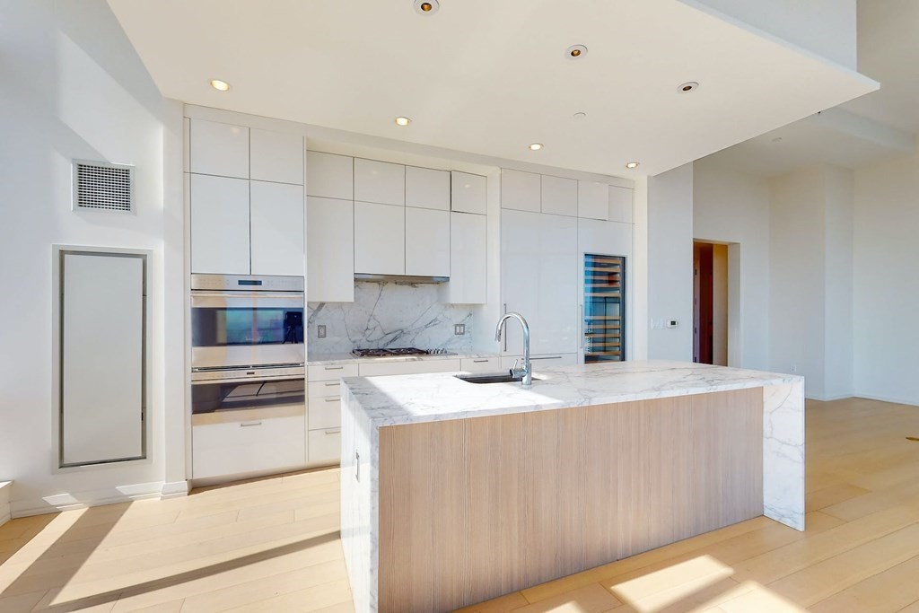 3 bed, 3.5 bath apartment for rent at 1 Franklin St Unit 5505, Boston Downtown — photo 6 of 40