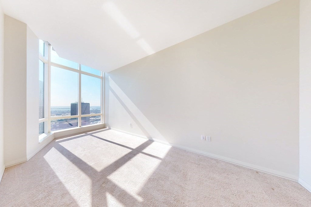 3 bed, 3.5 bath apartment for rent at 1 Franklin St Unit 5505, Boston Downtown — photo 21 of 40