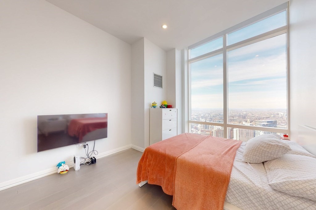2 bed, 2.5 bath apartment for rent at 1 Franklin St Unit Ph1F, Boston Downtown — photo 22 of 42