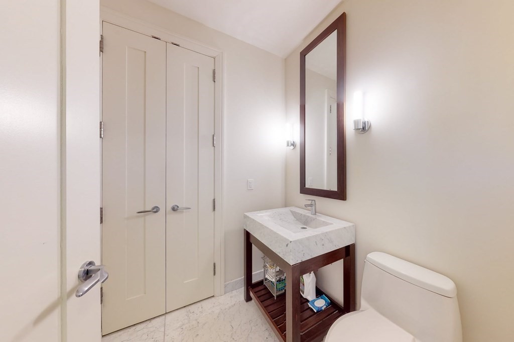 2 bed, 2.5 bath apartment for rent at 1 Franklin St Unit Ph1F, Boston Downtown — photo 27 of 42