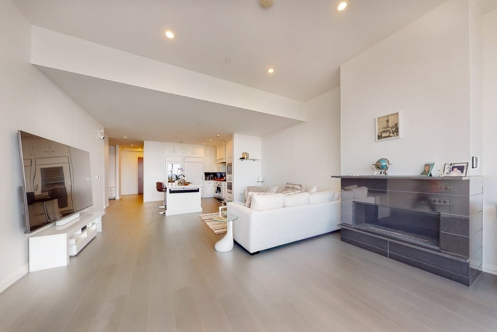 2 bed, 2.5 bath apartment for rent at 1 Franklin St Unit Ph1F, Boston Downtown — photo 6 of 42