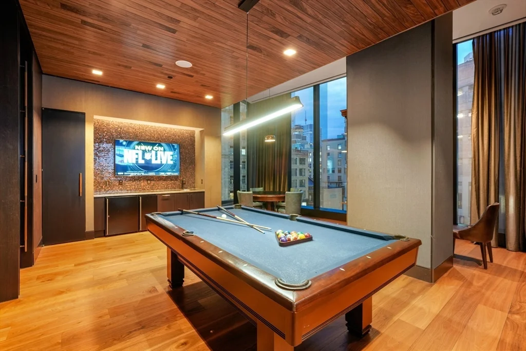 1 bed, 1 bath apartment for rent at 1 Franklin Unit 1501, Midtown — photo 16 of 21