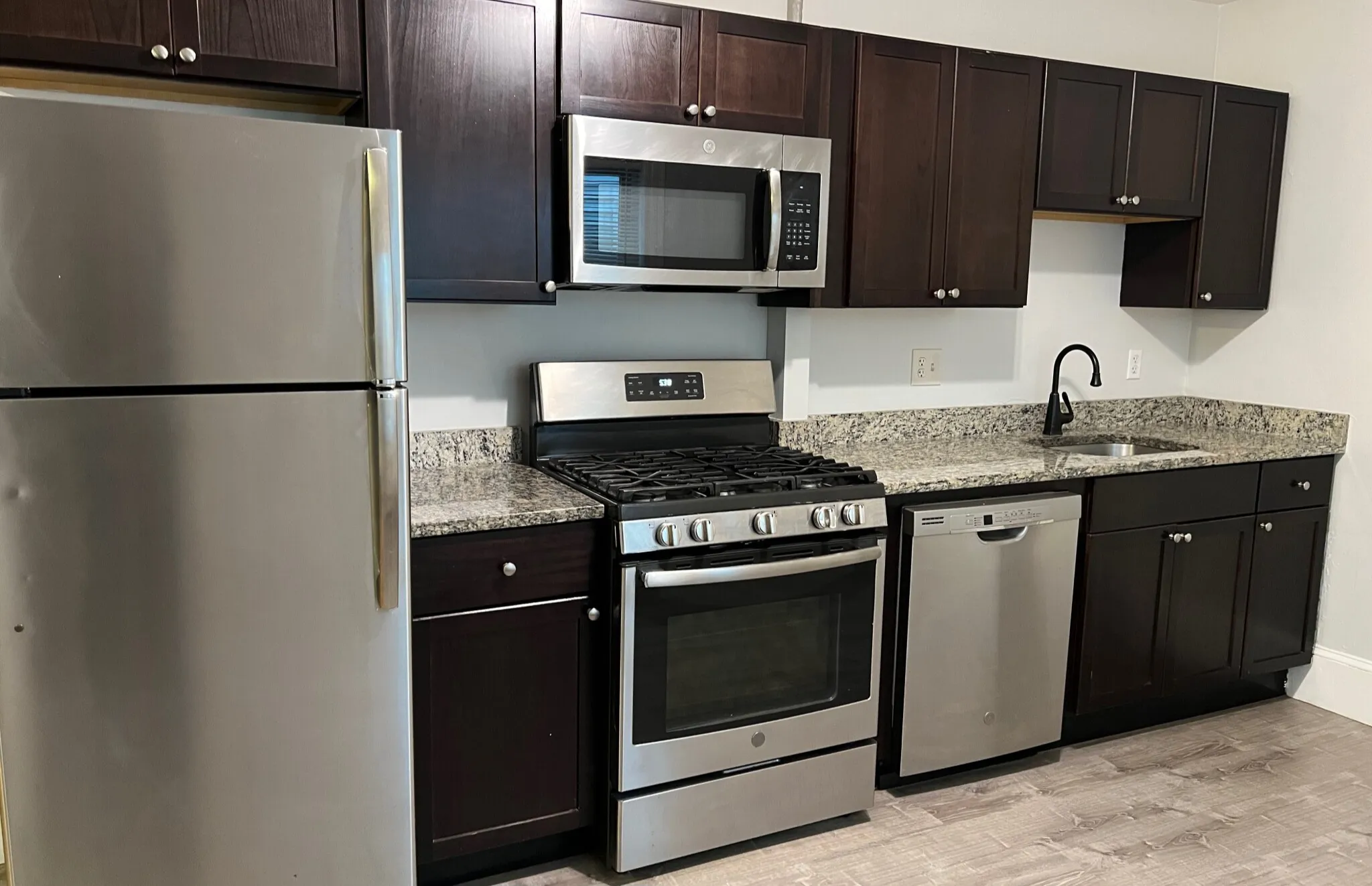 2 bed, 1 bath apartment for rent at 1 Frederick Ave Unit 1, South Medford — photo 1 of 3
