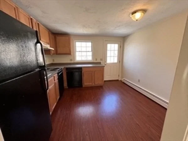 2 bed, 1 bath apartment for rent at 1 Gault Rd Unit 11, West Wareham — photo 2 of 9