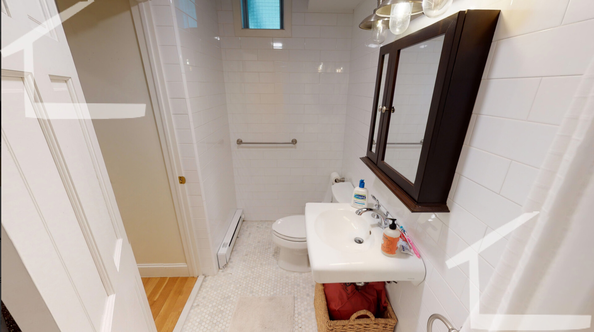 Studio bed, 1 bath apartment for rent at 1 Gloucester St Unit Bf, Back Bay — photo 5 of 14