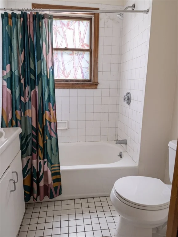 2 bed, 2 bath apartment for rent at 1 Glover Ct Unit 1, South Boston — photo 3 of 8