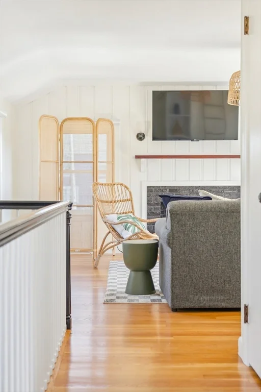 2 bed, 1 bath apartment for rent at 1 Goodwins Ct, Marblehead — photo 12 of 31