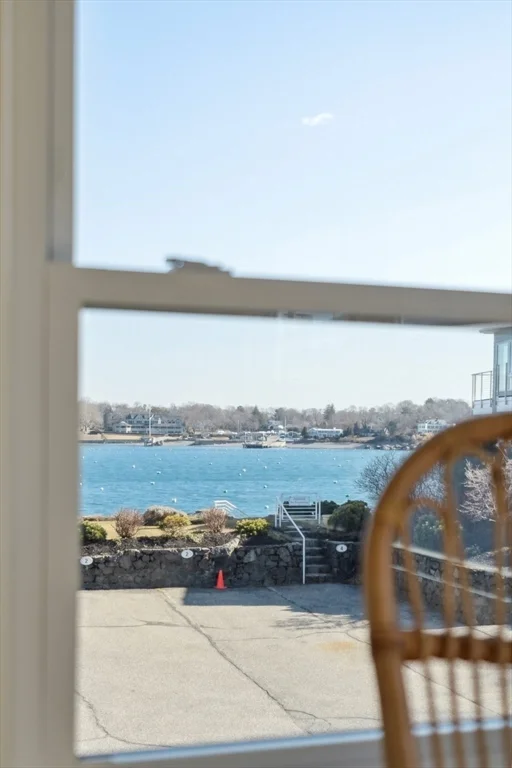 2 bed, 1 bath apartment for rent at 1 Goodwins Ct, Marblehead — photo 19 of 31