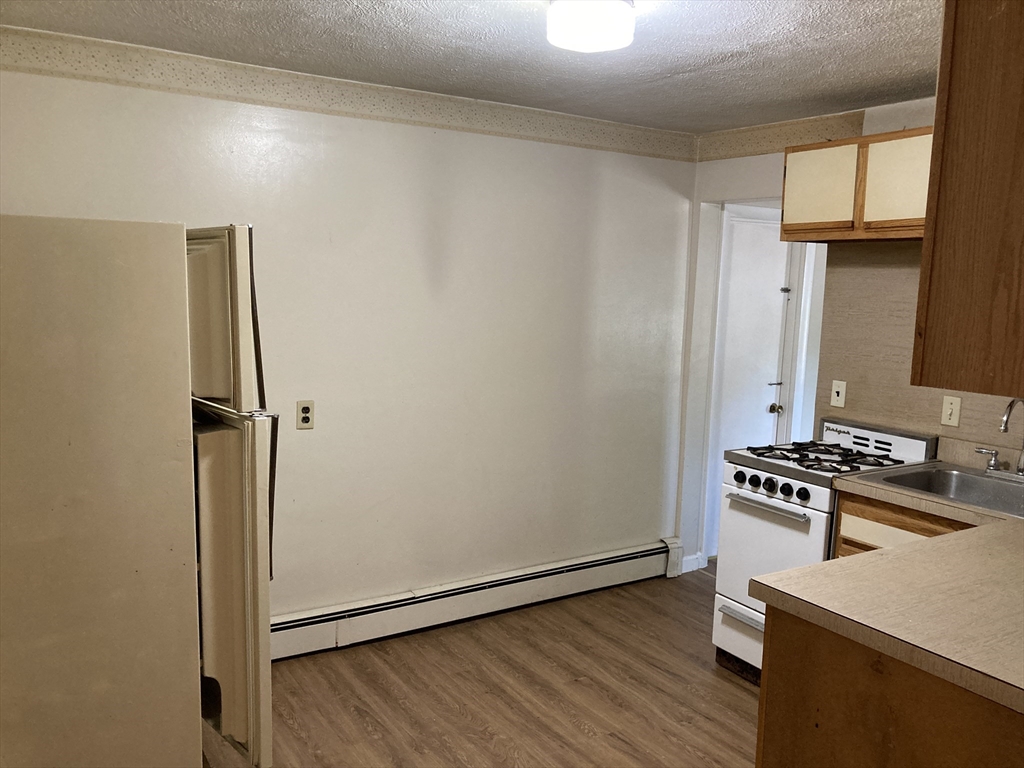 1 bed, 1 bath apartment for rent at 1 Gordon Ter Unit 1, Quincy Center — photo 7 of 12